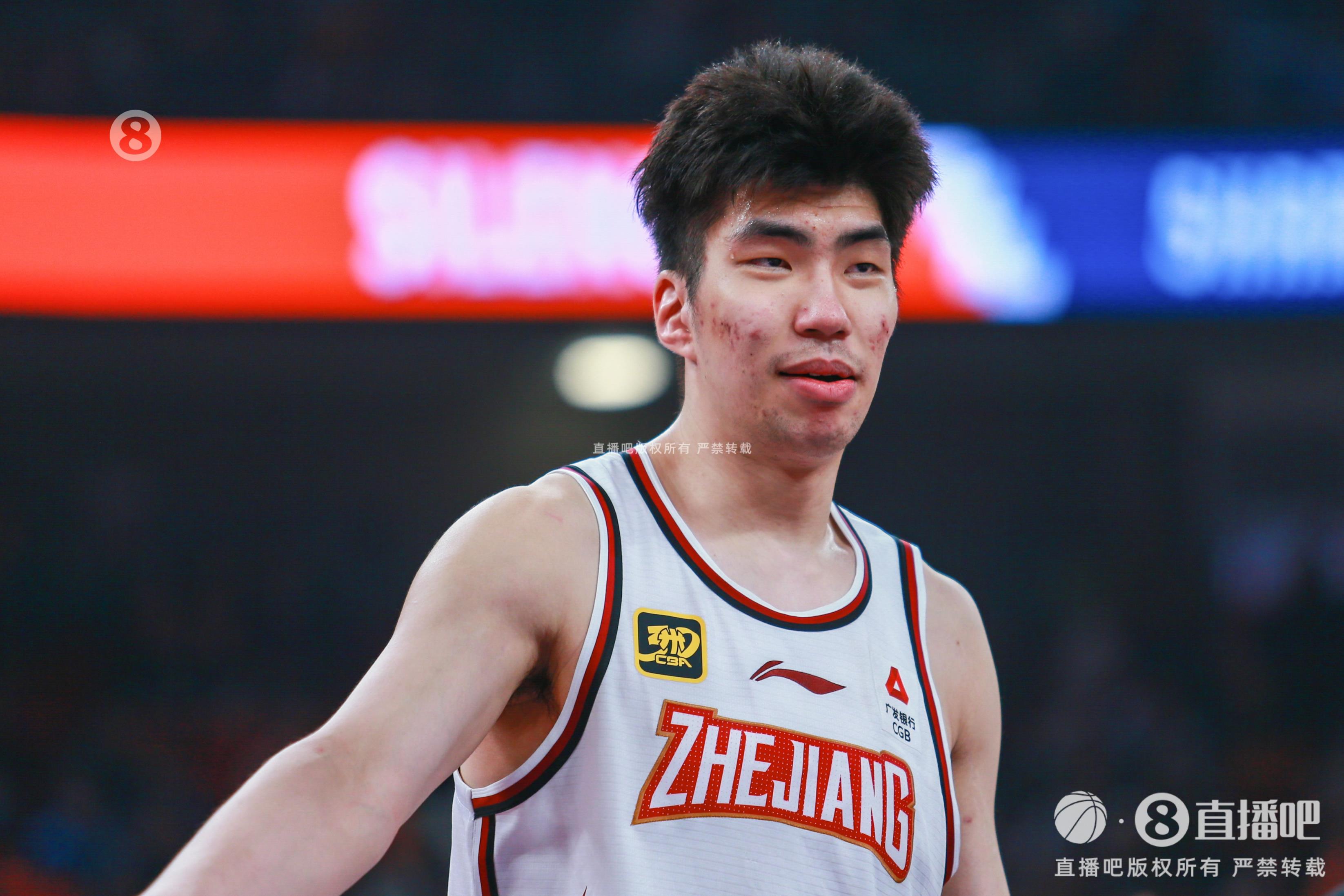 效率極高！余嘉豪8中8貢獻(xiàn)20分7板 罰球5中4